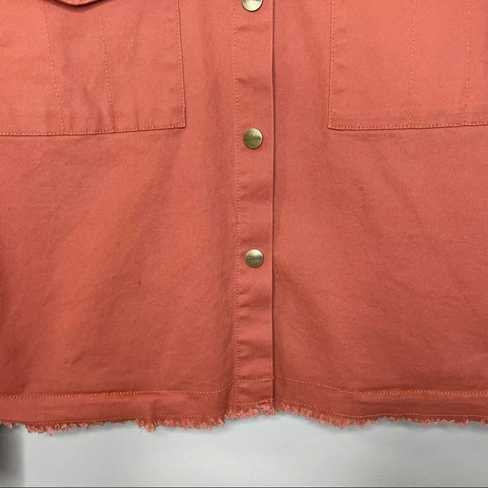 Sanctuary Dusty Rose Frayed Hem Snap Down Jean Shirt Jacket - Picture 4 of 8